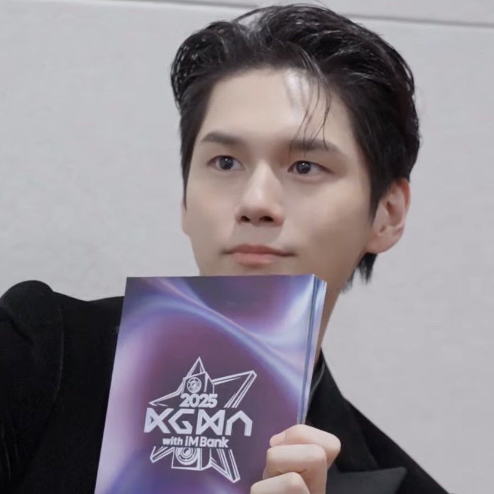 옹성우 최근 활동샷