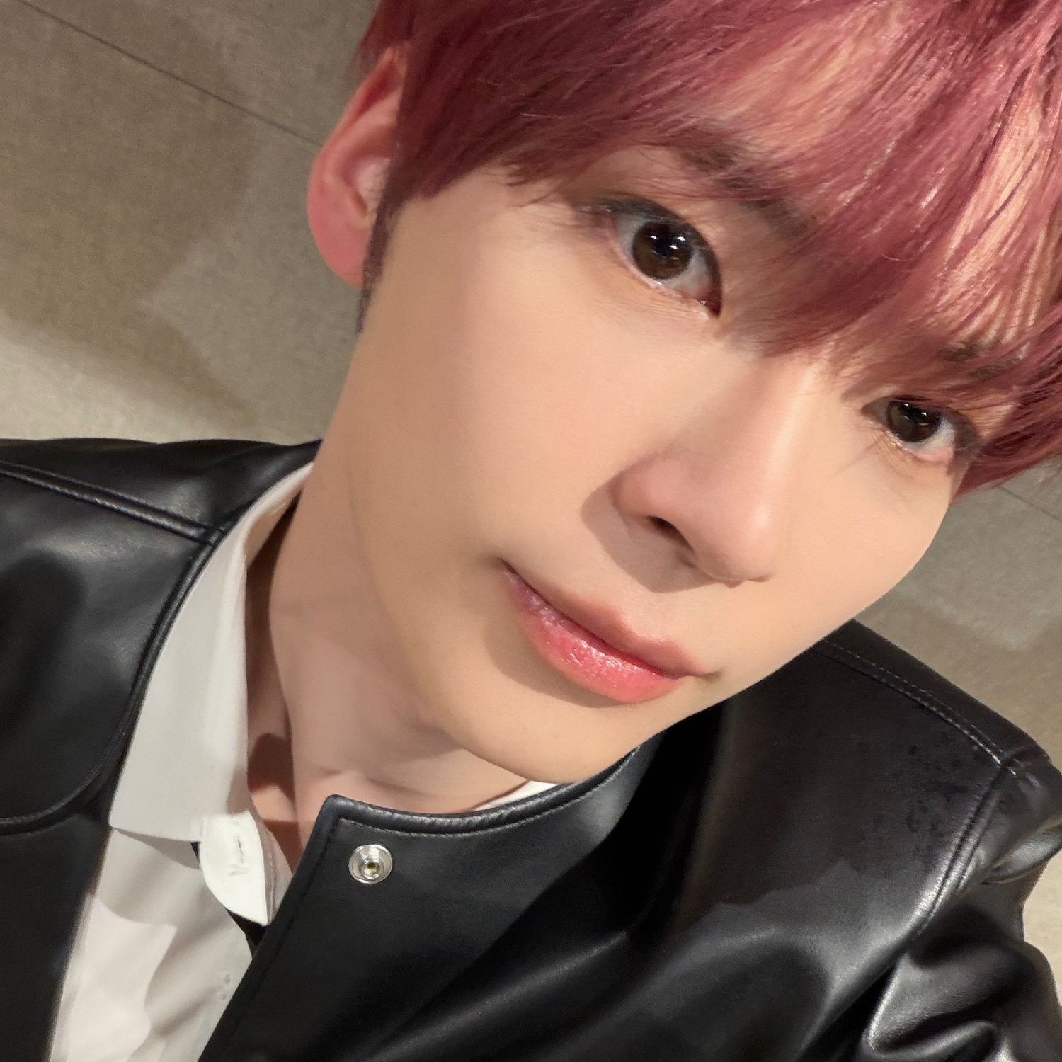 成韓彬 (ZEROBASEONE)的最新活動照片