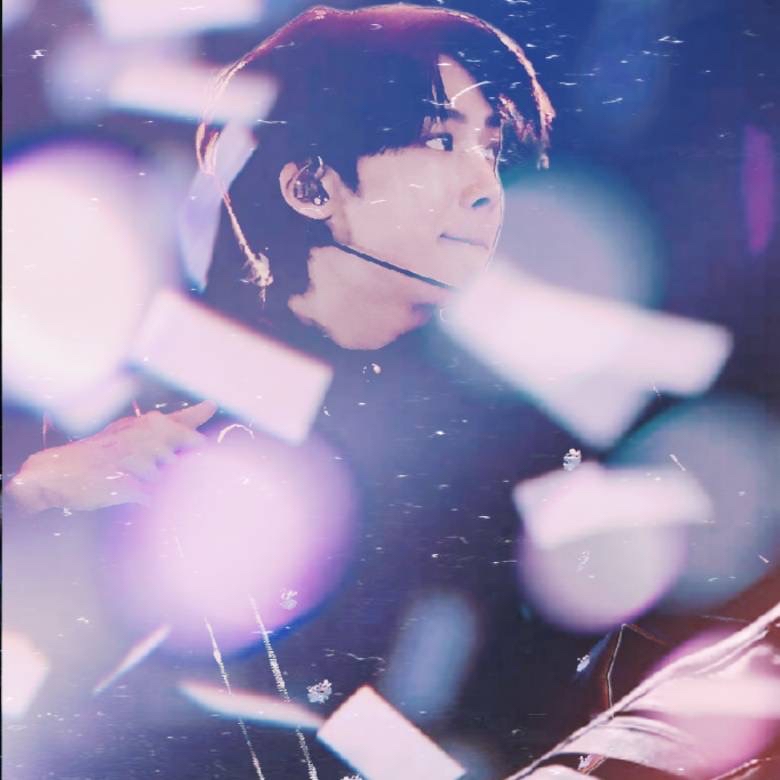 A moment captured by Hyungwon (MONSTA X)'s fan