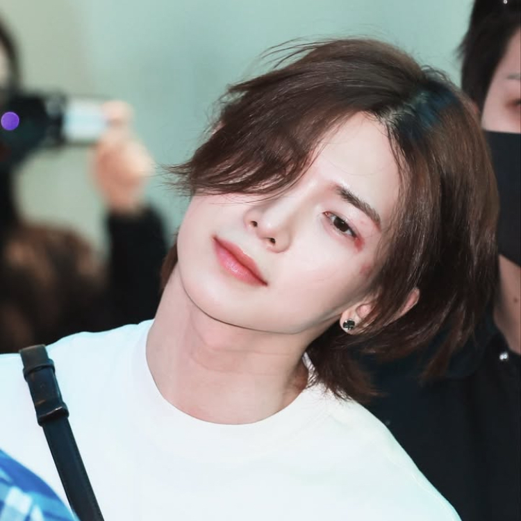 여상 (에이티즈) 최근 활동샷
