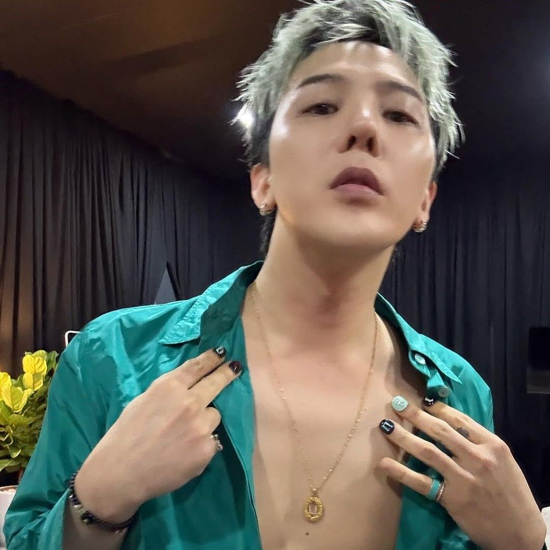 Behind-the-scenes cut of G-DRAGON (BIGBANG)