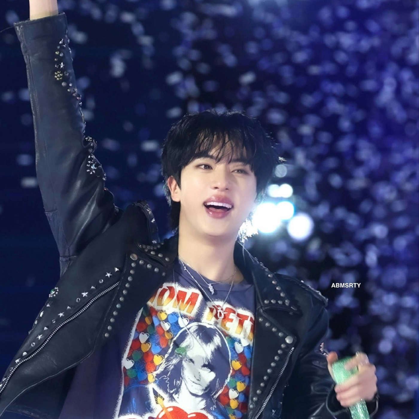 Foto terbaru Jin (BTS)