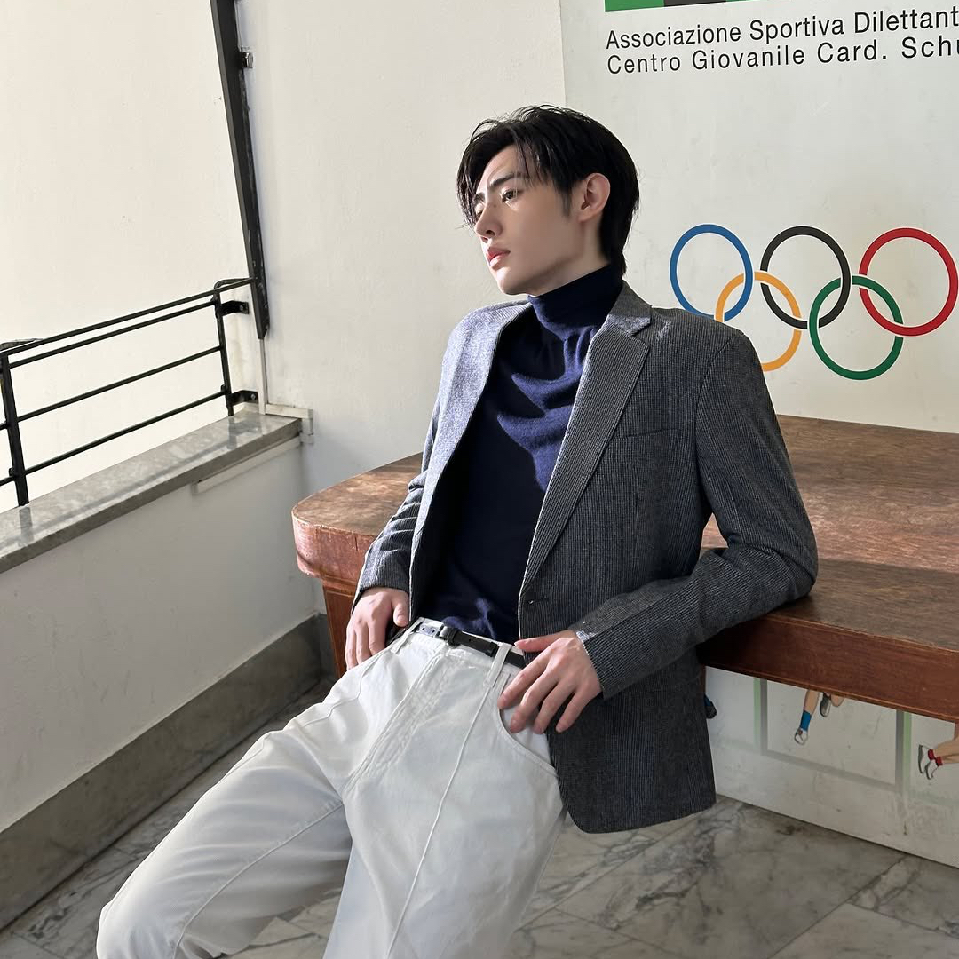 Foto terbaru Sunghoon (ENHYPEN)