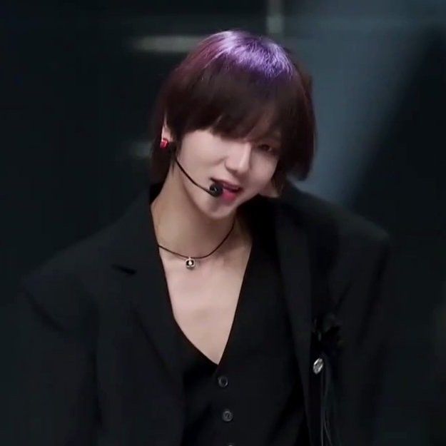 Behind-the-scenes cut of Yesung (Super Junior)