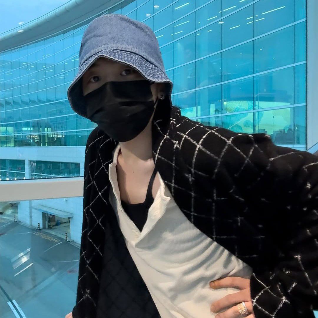 G-DRAGON (BIGBANG)的最新活動照片
