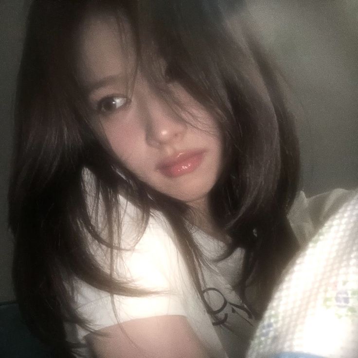 Sana (TWICE)的最新活動照片