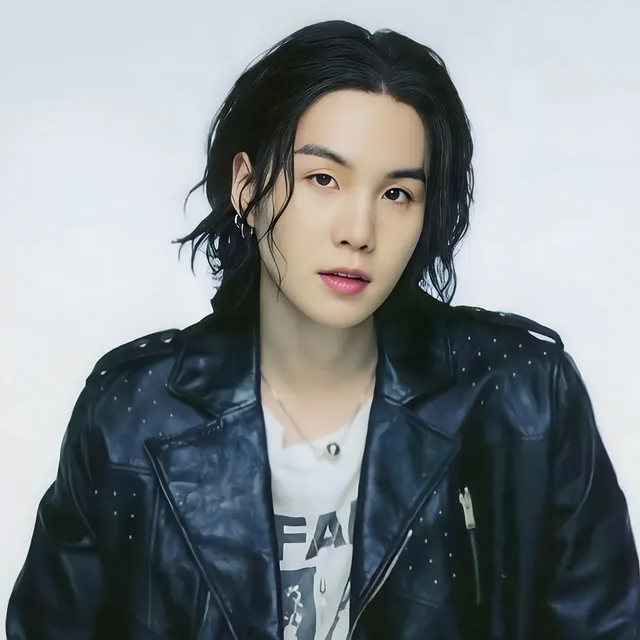 슈가 (방탄소년단)의 최신 사진