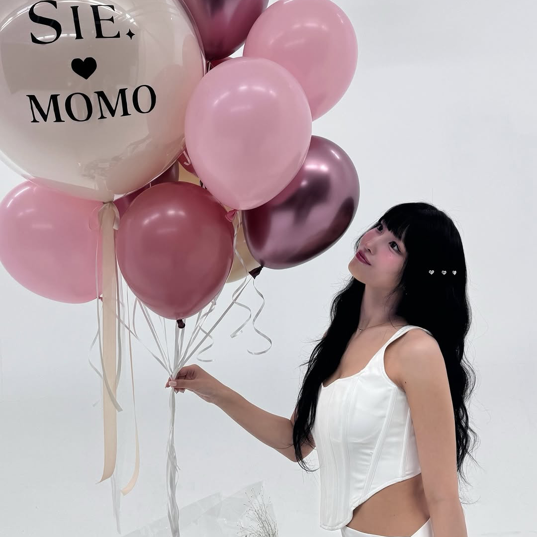 Recent activity shot of Momo (TWICE)