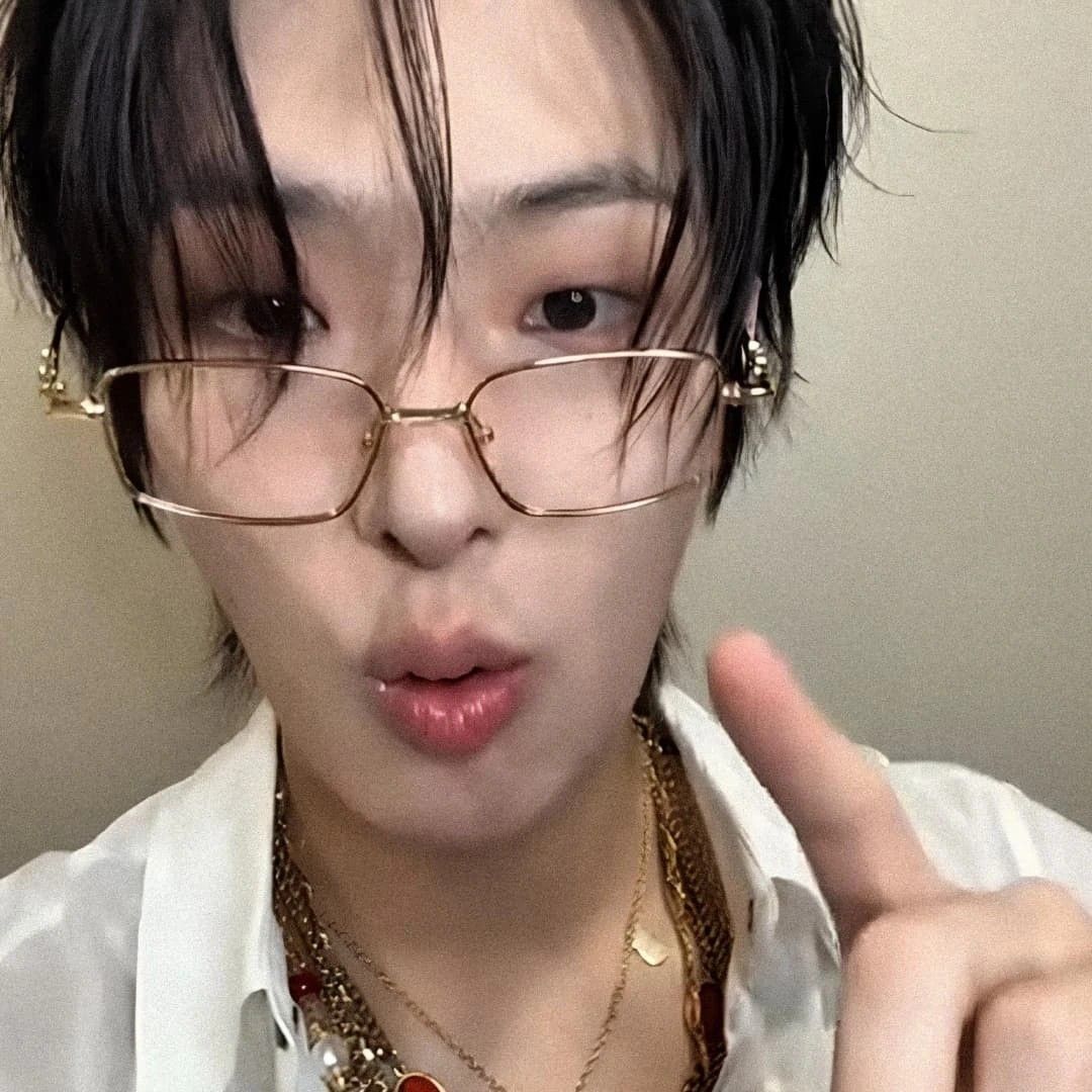 Behind-the-scenes cut of Mingi (ATEEZ)