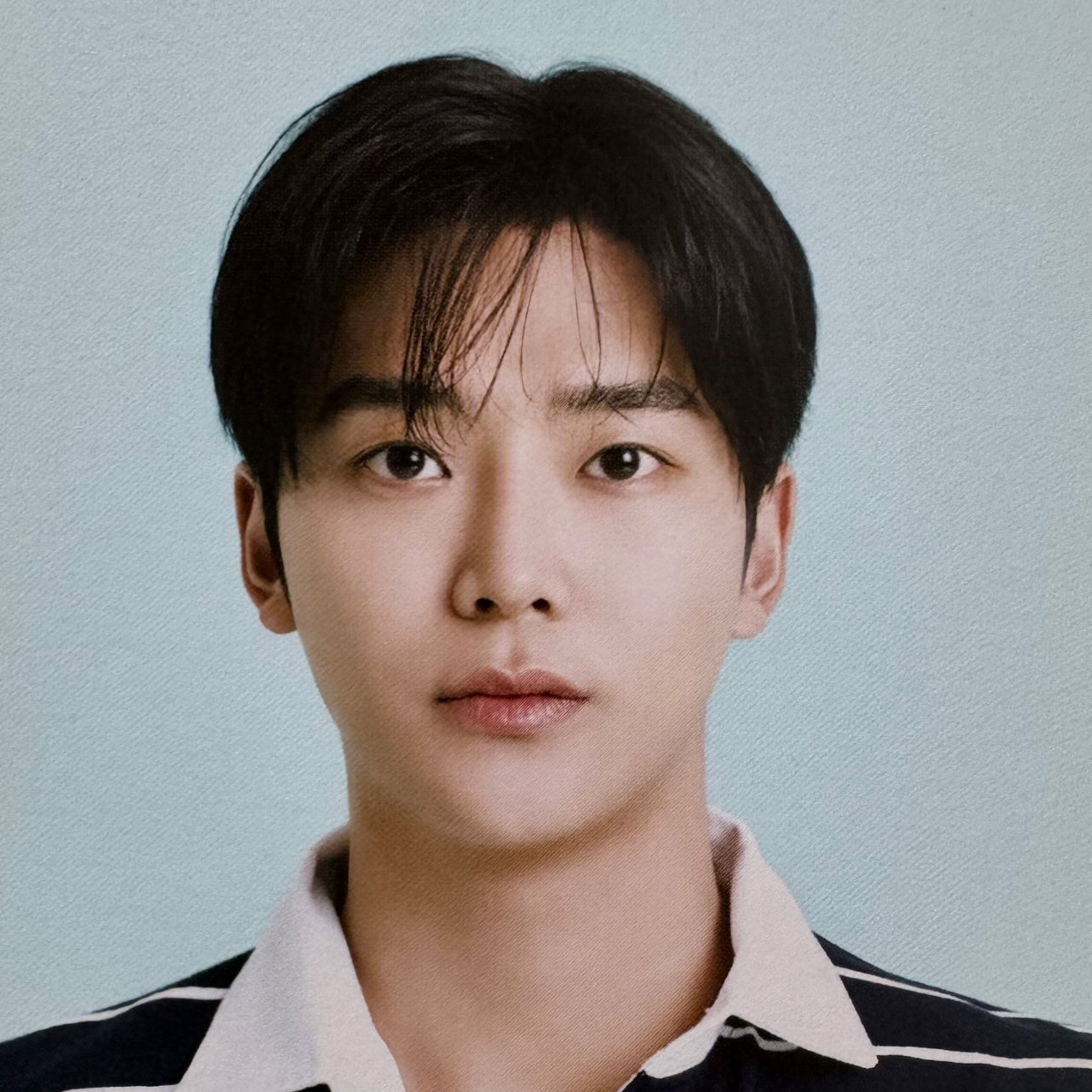 로운의 비하인드 컷