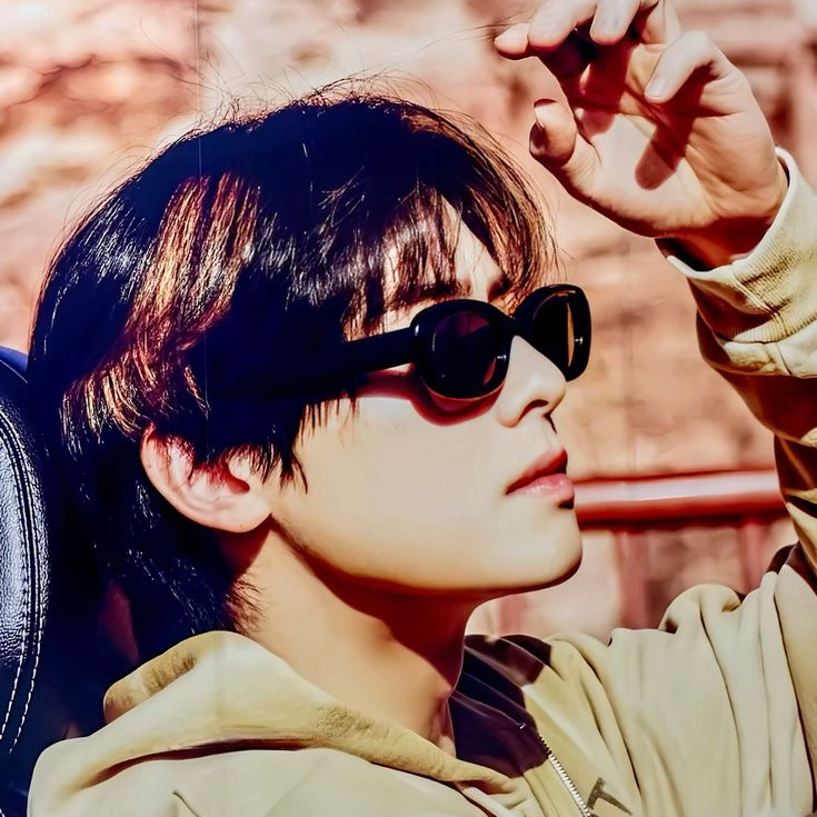 Latest photo of Eunwoo (ASTRO)