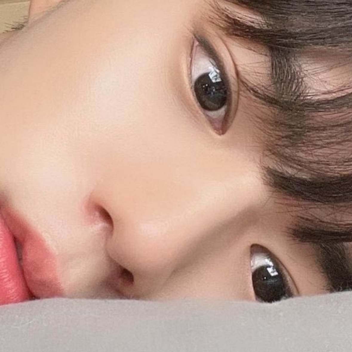 Behind-the-scenes cut of Kim Junseo (ALPHA DRIVE ONE)