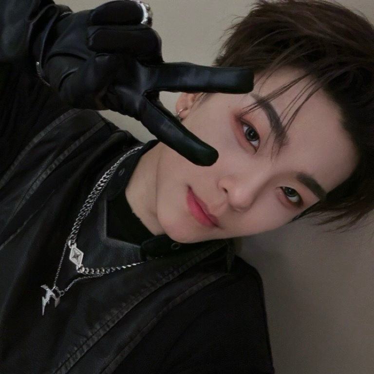 Recent activity shot of He Xinlong (ALPHA DRIVE ONE)