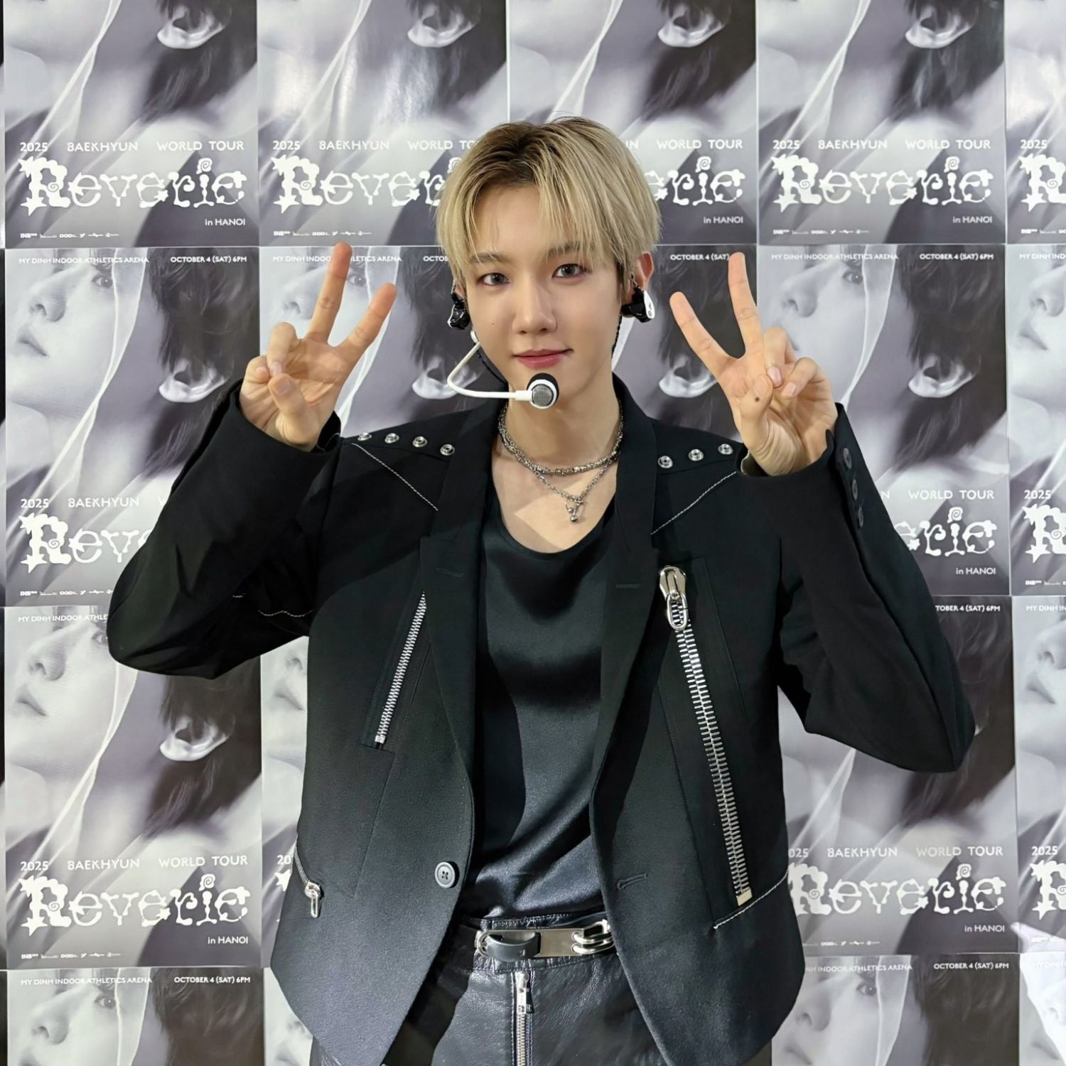 Foto aktivitas terbaru Baekhyun (EXO)