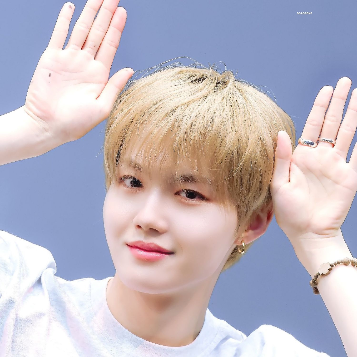 Behind-the-scenes cut of Doyoung (TREASURE)