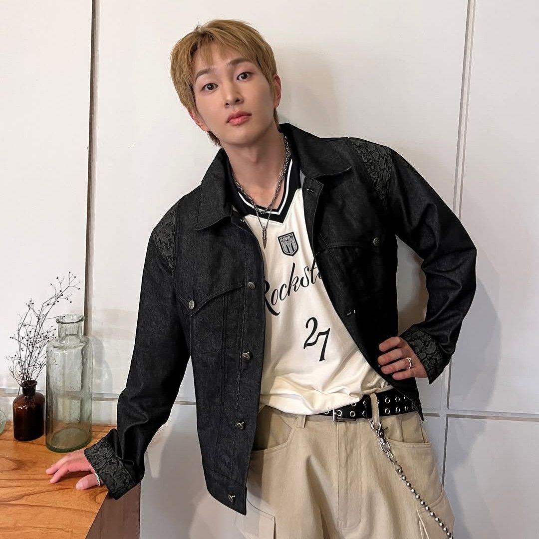 Behind-the-scenes cut of Onew (SHINee)