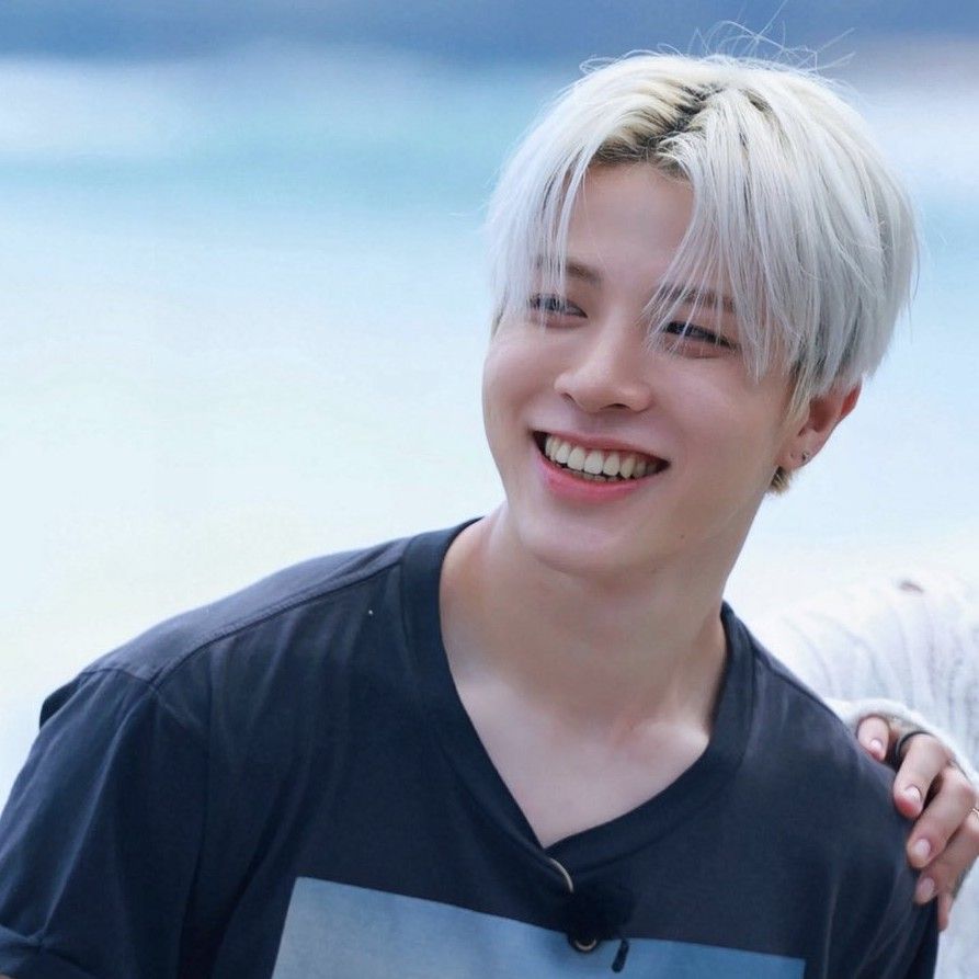 Foto aktivitas terbaru So Junghwan (TREASURE)