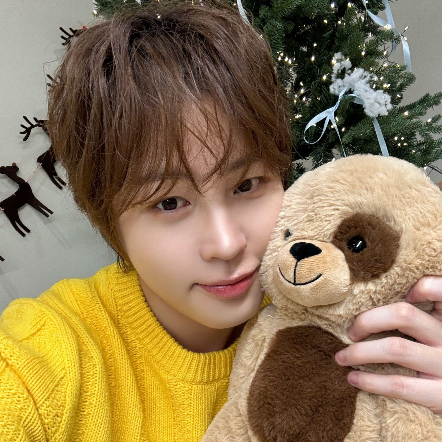 Behind-the-scenes cut of Ha Sungwoon