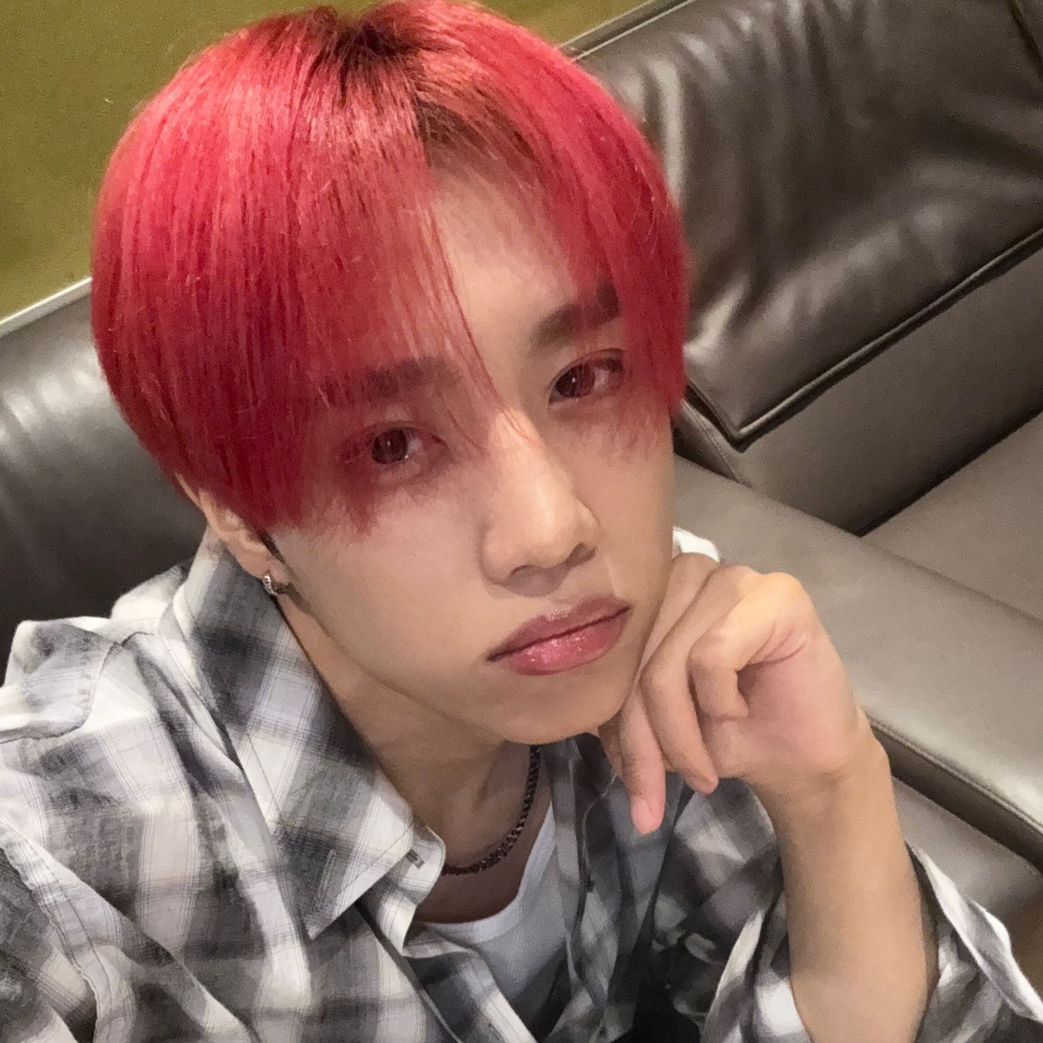 Behind-the-scenes cut of Sunwoo (THE BOYZ)