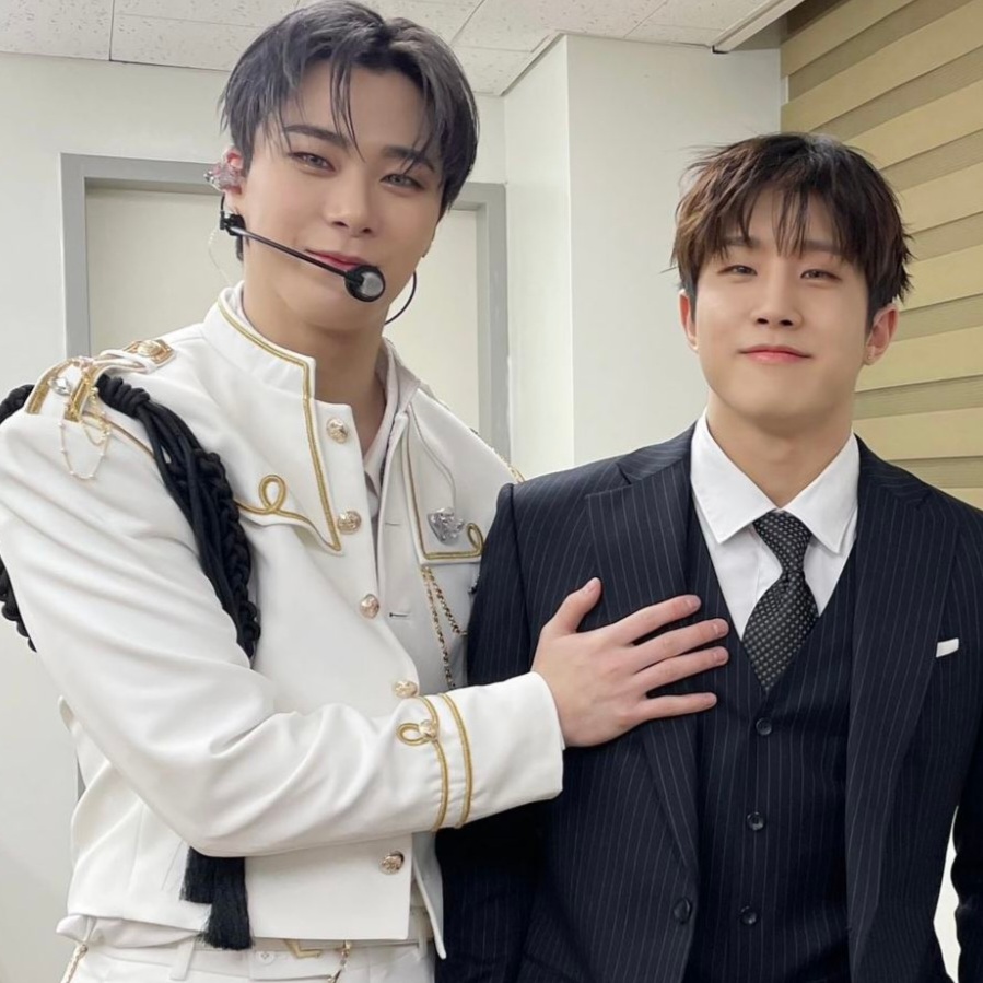 Foto aktivitas terbaru Jinjin (ASTRO)