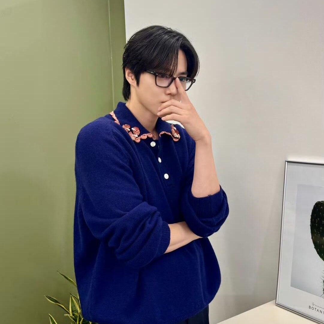 Suho (EXO)的幕后花絮