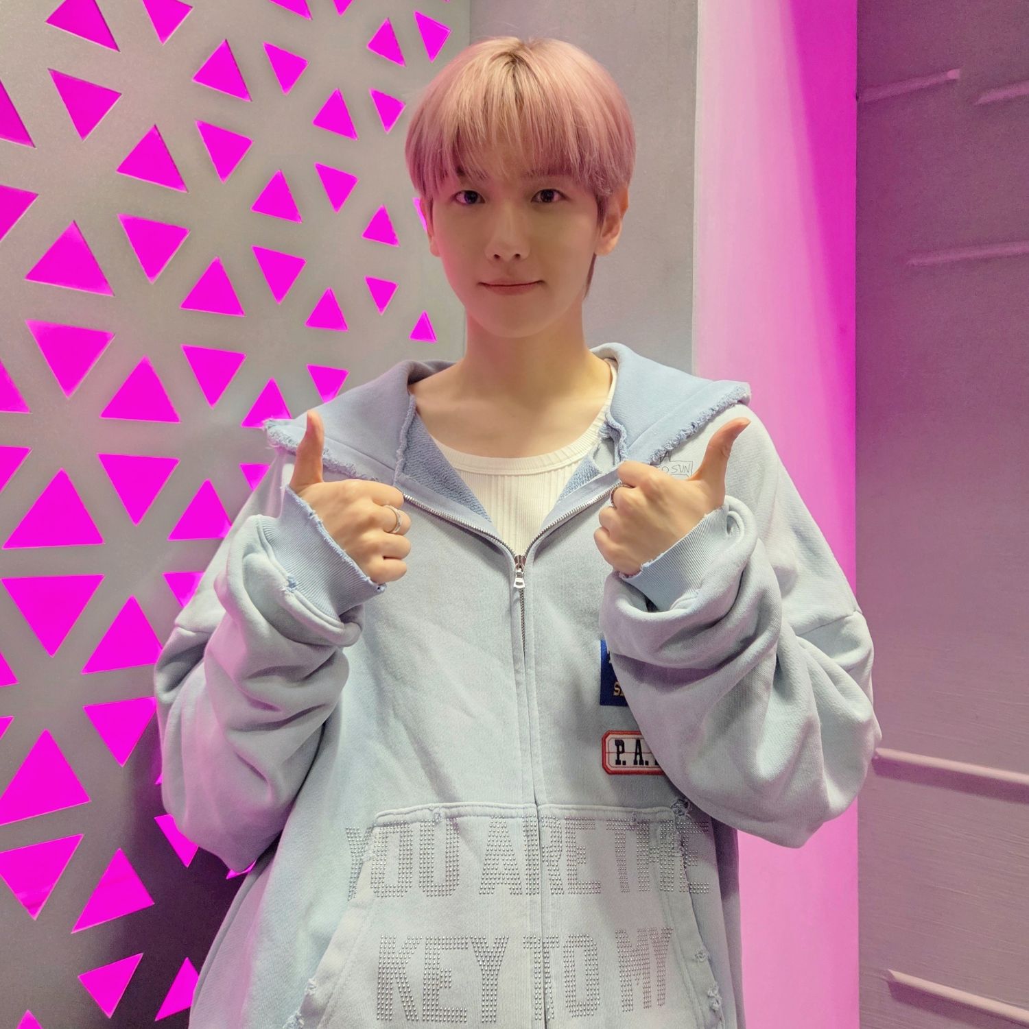 Behind-the-scenes cut of Baekhyun (EXO)