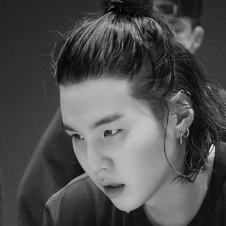 슈가 (방탄소년단) 최근 활동샷