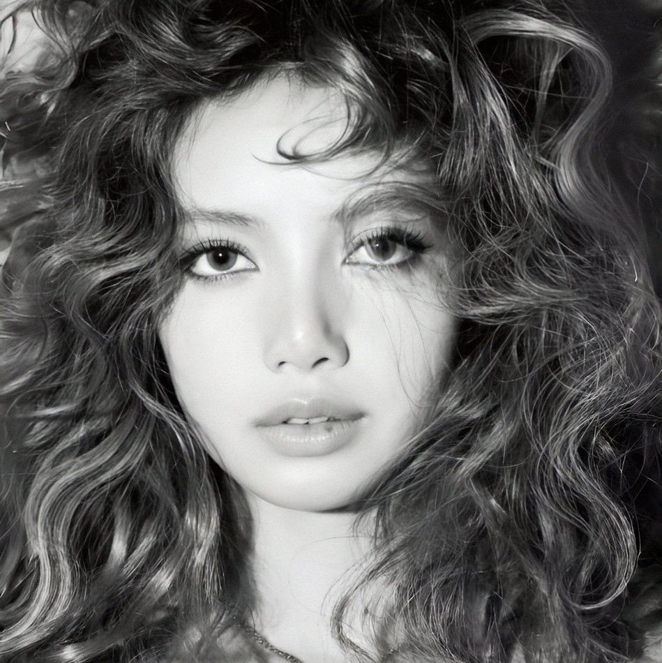 Lisa (BLACKPINK)粉絲拍下的瞬間