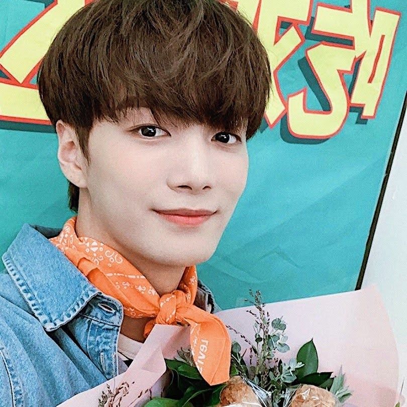 Behind-the-scenes cut of Kim Jonghyeon