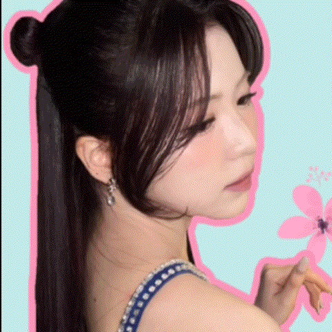 Recent activity shot of Maya (NiziU)