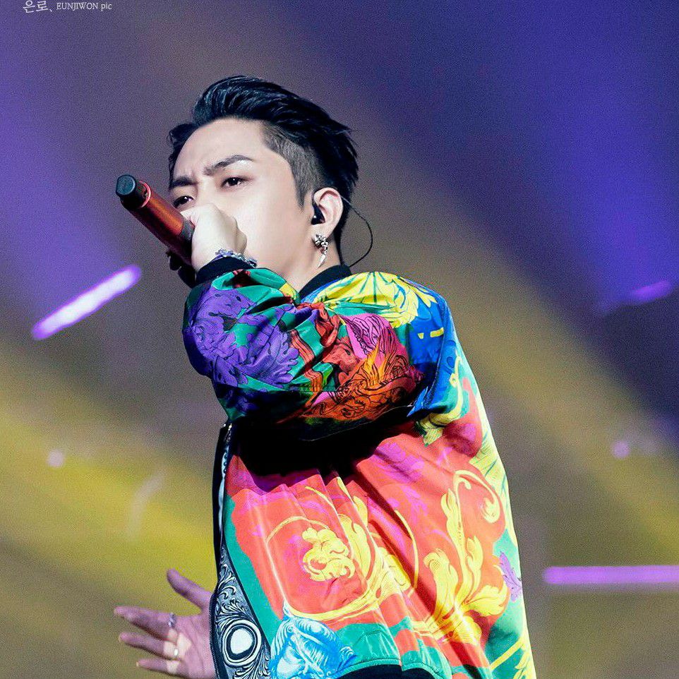 Recent activity shot of Eun Jiwon (SECHSKIES)