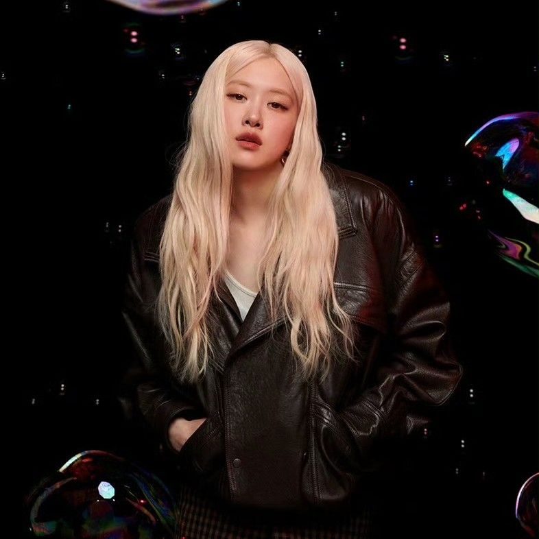 Behind-the-scenes cut of ROSÉ (BLACKPINK)