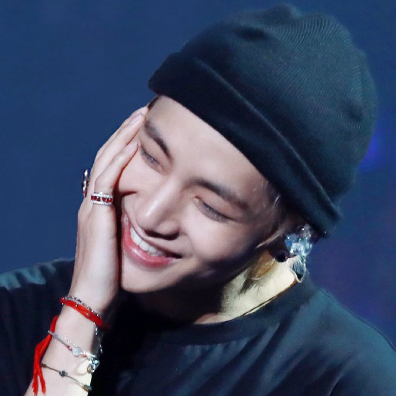 뷔 (방탄소년단) 팬이 찍은 순간