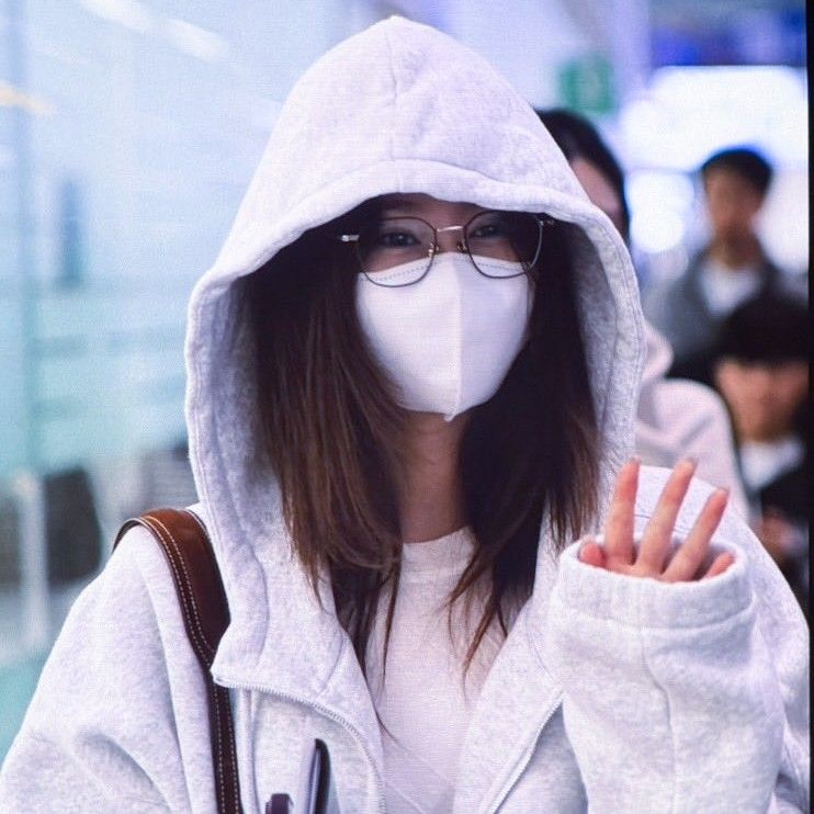 Sana (TWICE)的幕后花絮