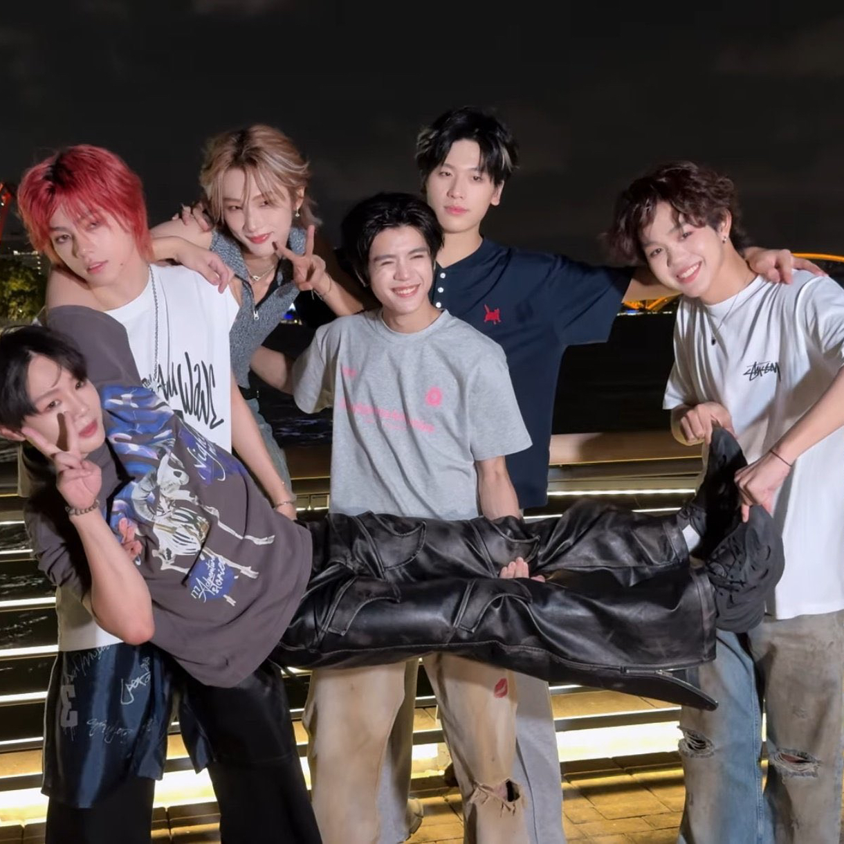 Behind-the-scenes cut of NexT1DE
