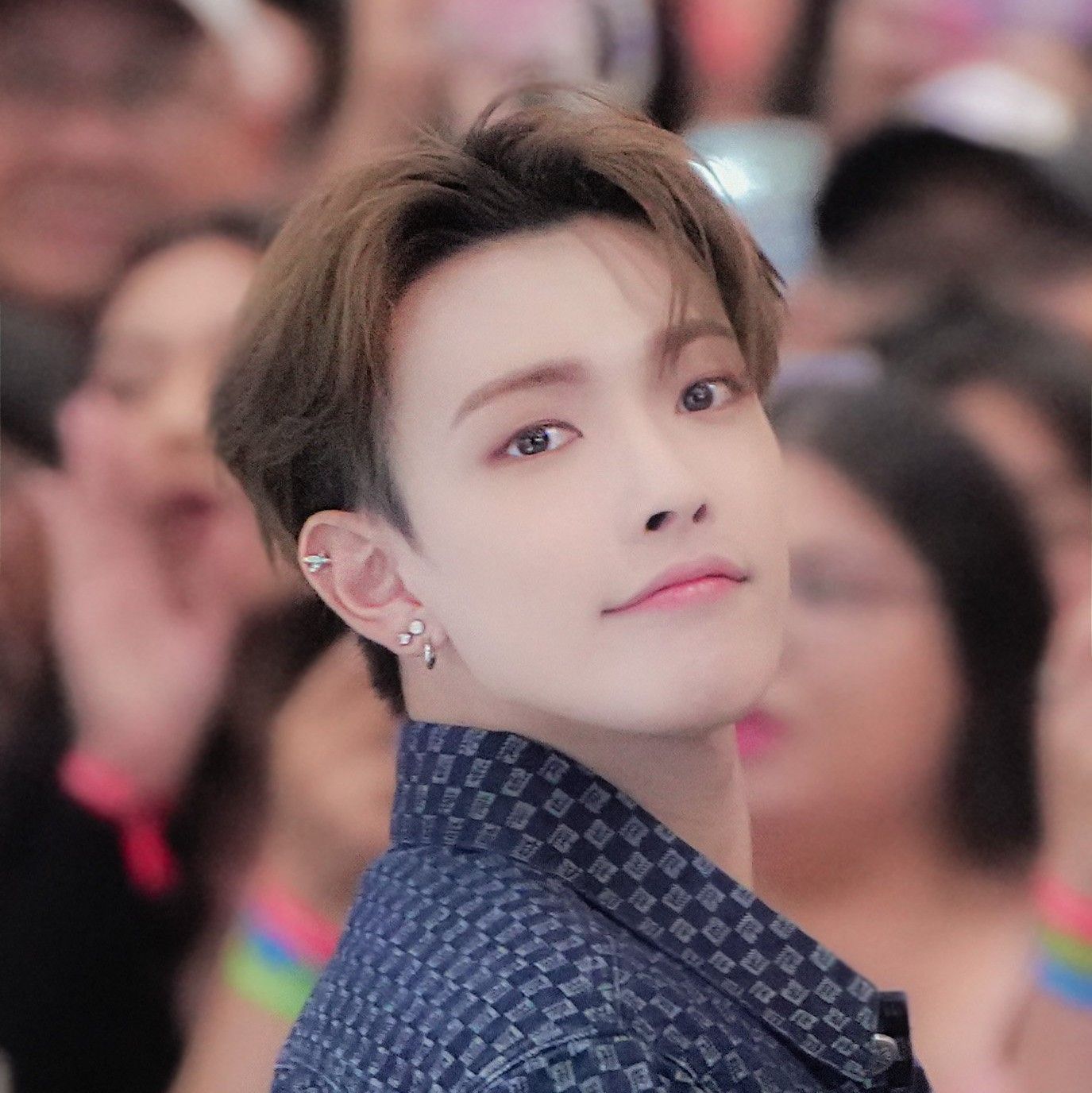 弘中 (ATEEZ)的幕后花絮