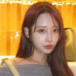 A moment captured by You Jiae (Lovelyz)'s fan