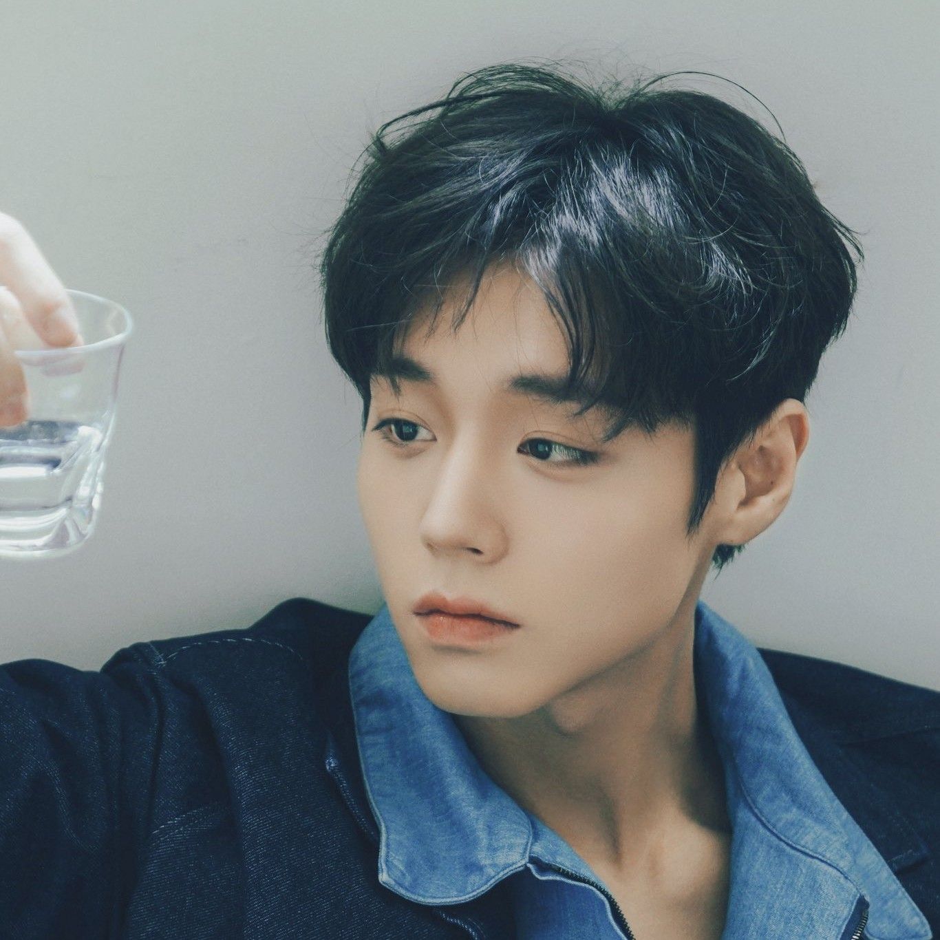 Latest photo of Park Jihoon