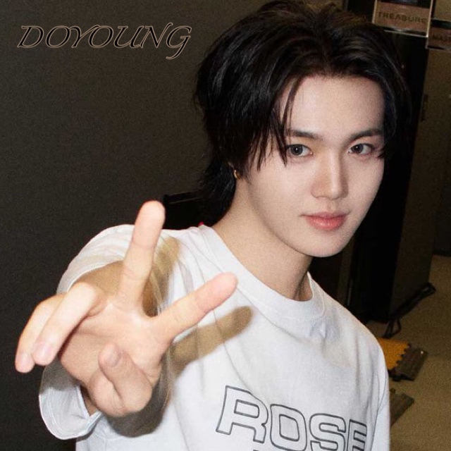A moment captured by Doyoung (TREASURE)'s fan