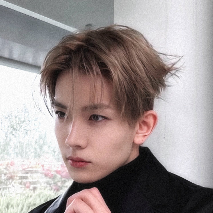 Momen yang diabadikan oleh penggemar Heeseung (ENHYPEN)