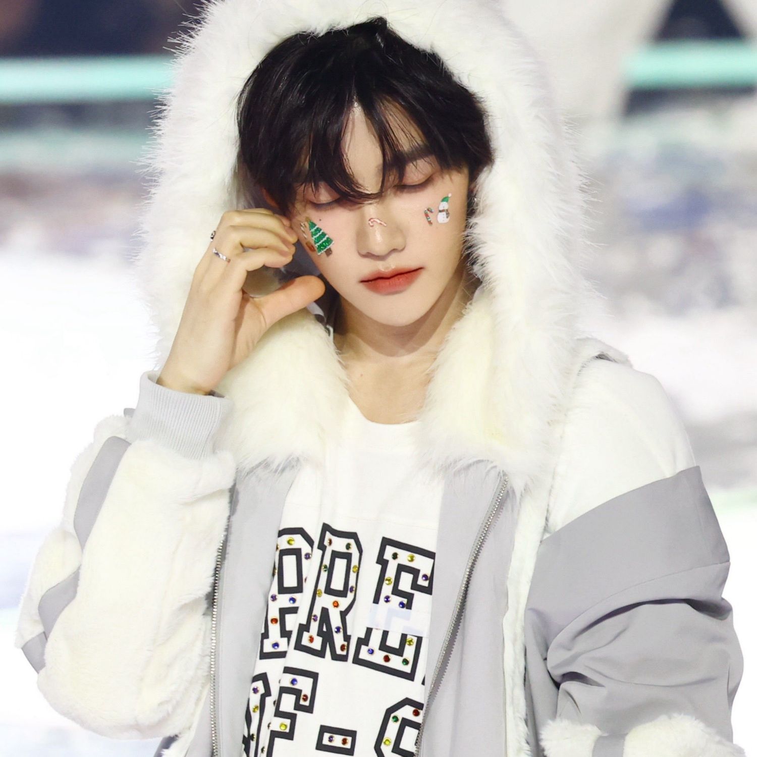 Behind-the-scenes cut of Zhang Hao (ZEROBASEONE)