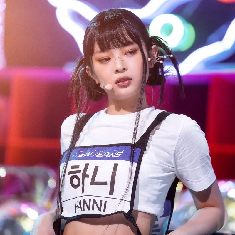 Behind-the-scenes cut of HANNI (NewJeans)