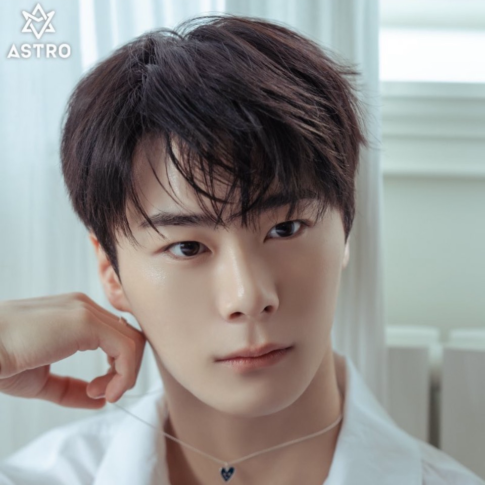 Latest photo of Moonbin (ASTRO)