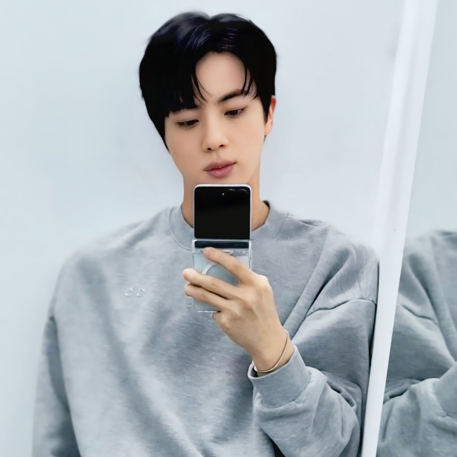 진 (방탄소년단)의 최신 사진