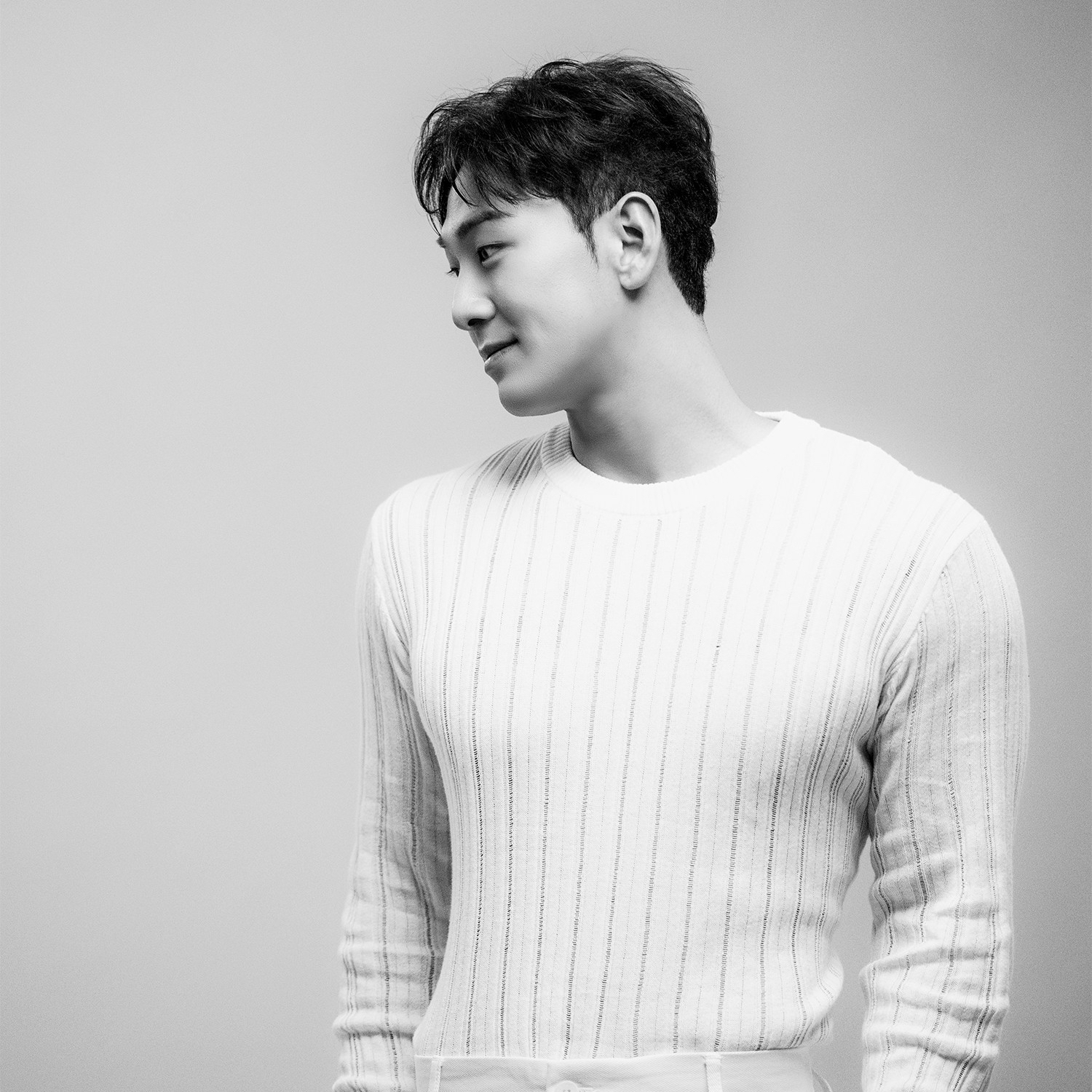 Behind-the-scenes cut of Baekho