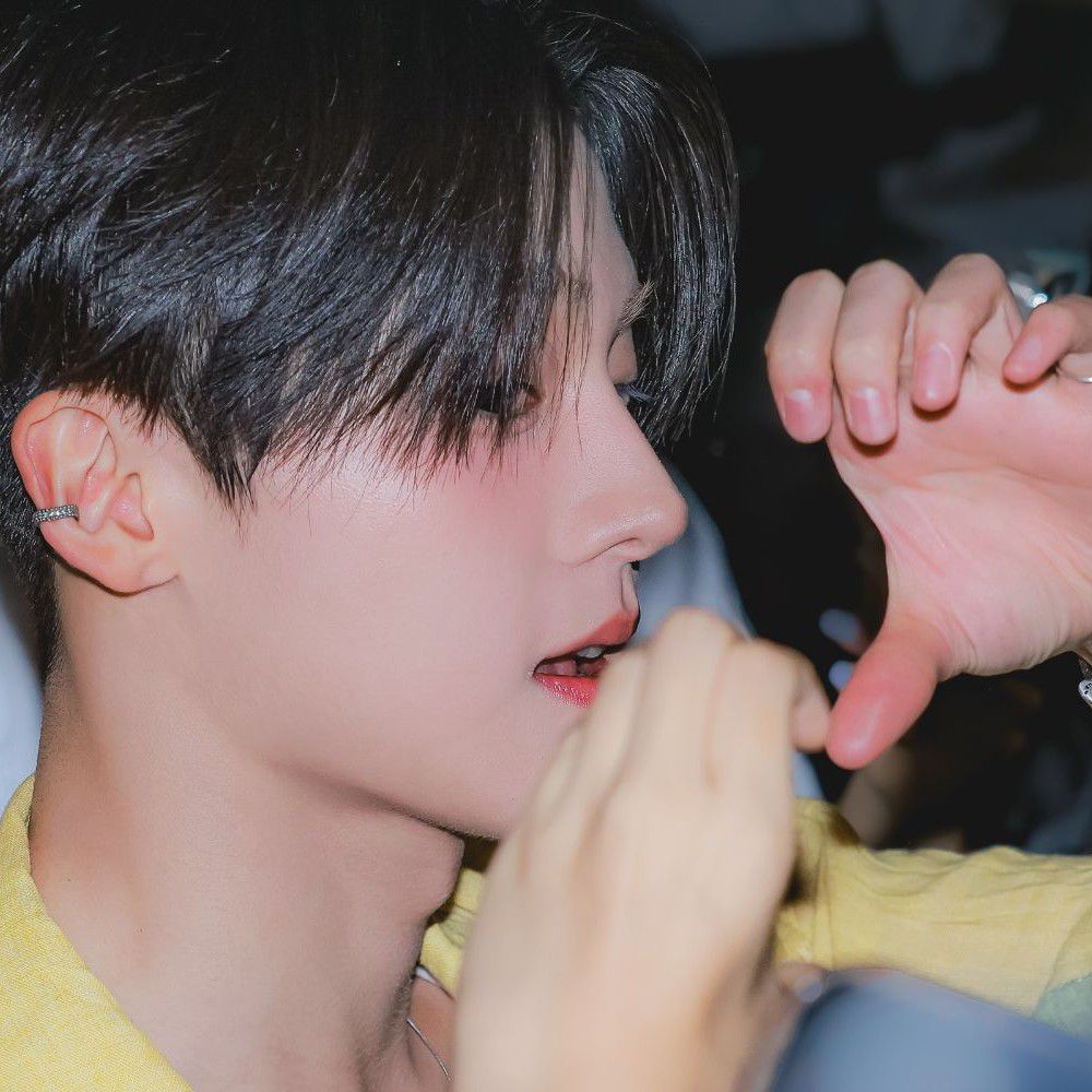 A moment captured by Lee Sangwon's fan