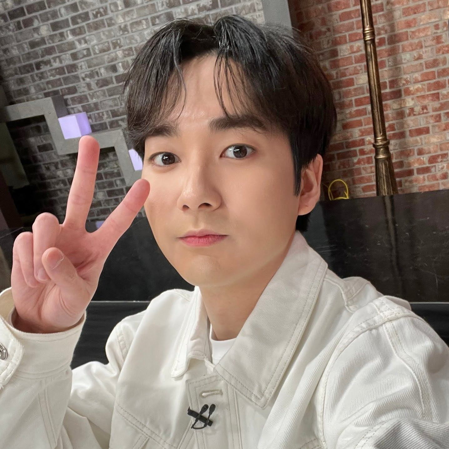 Latest photo of Aron