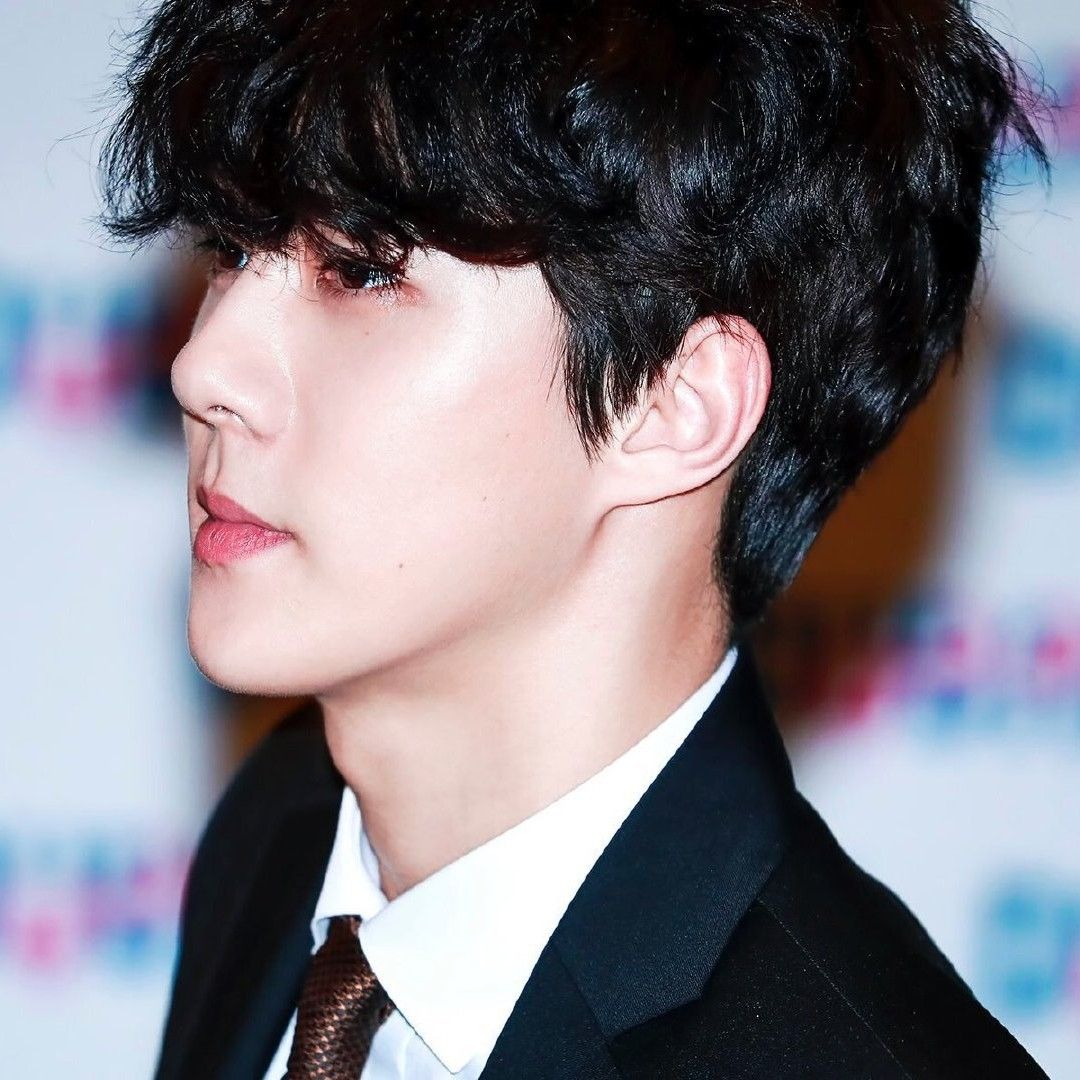 Behind-the-scenes cut of Sehun (EXO)