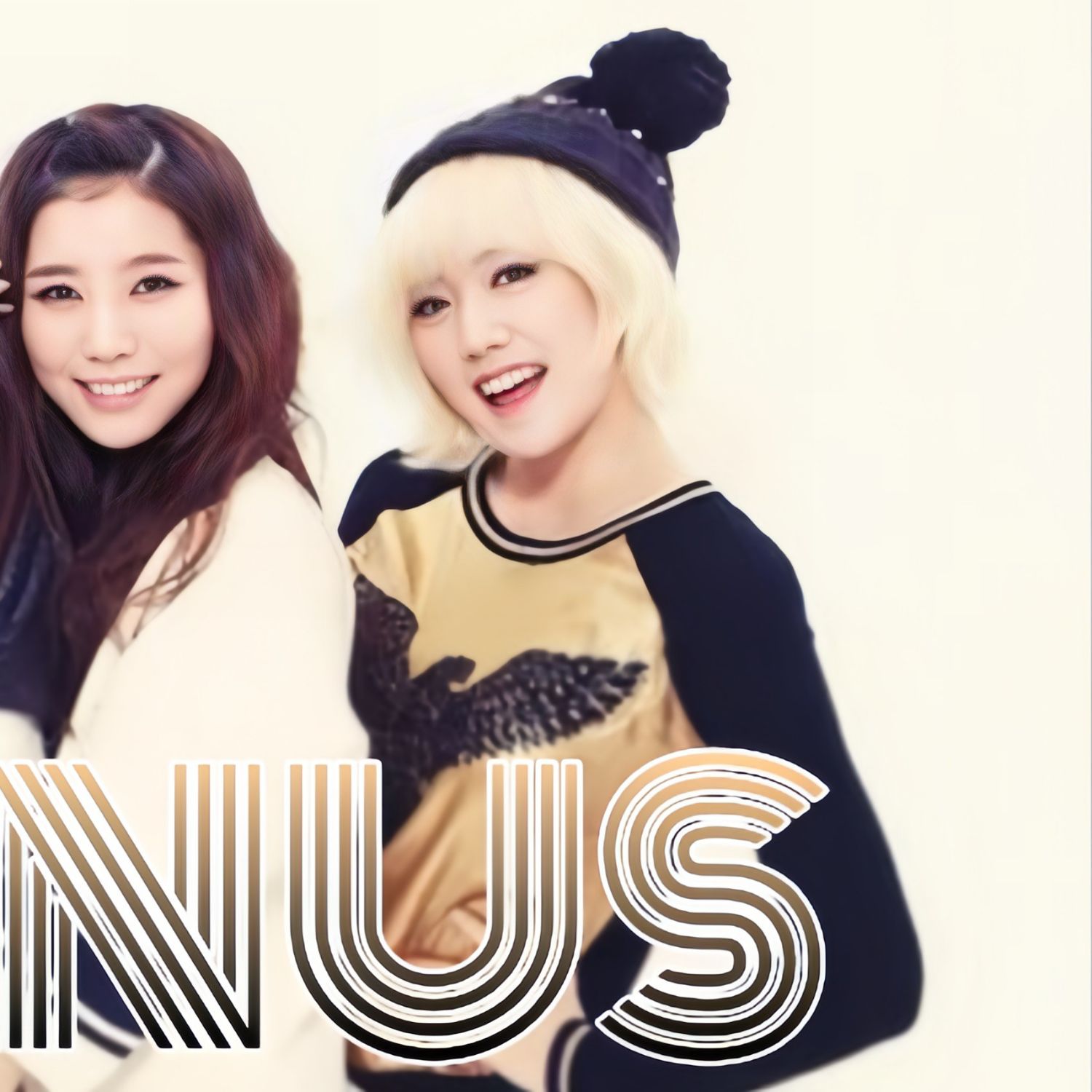 A moment captured by Hello Venus's fan