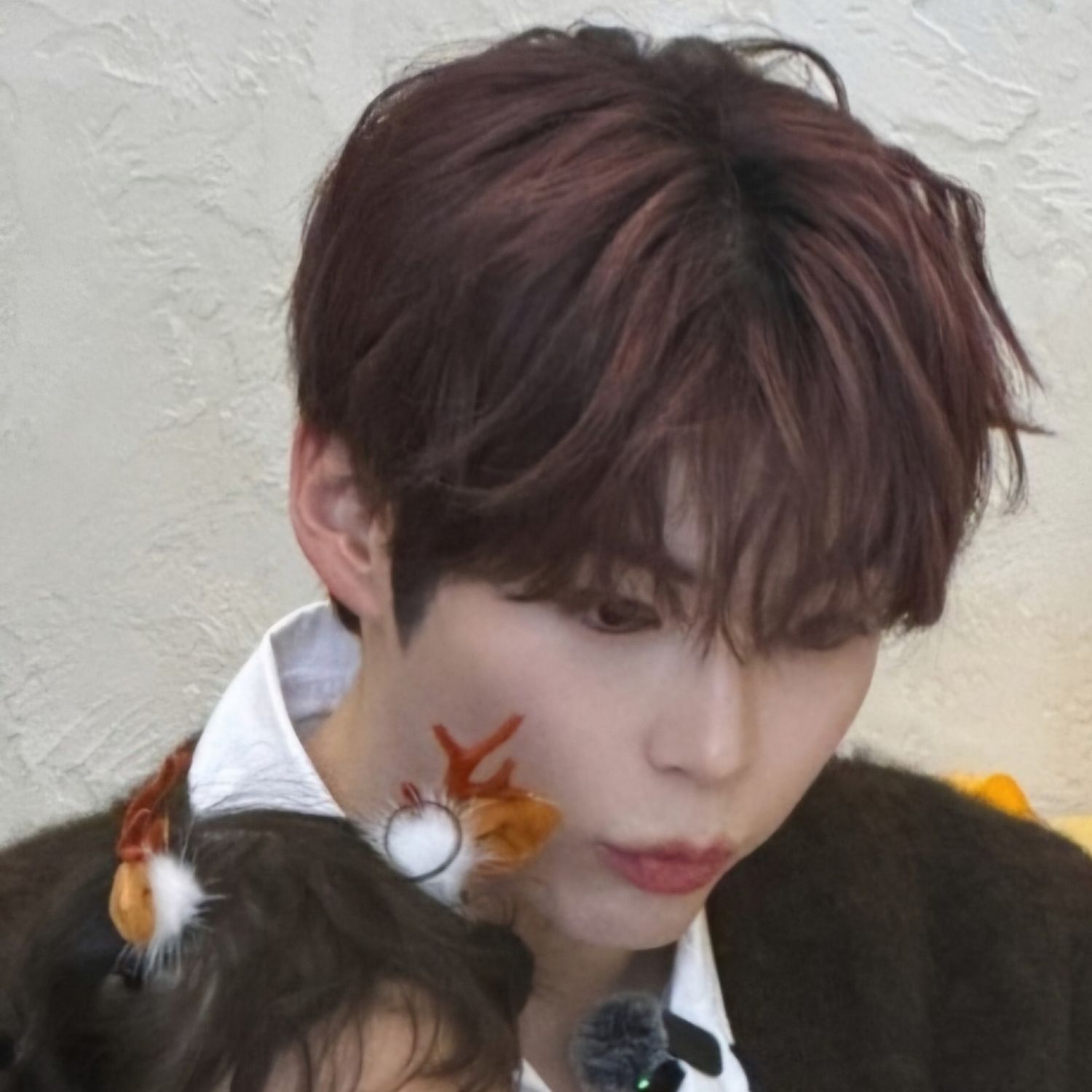 Recent activity shot of Sung Hanbin (ZEROBASEONE)